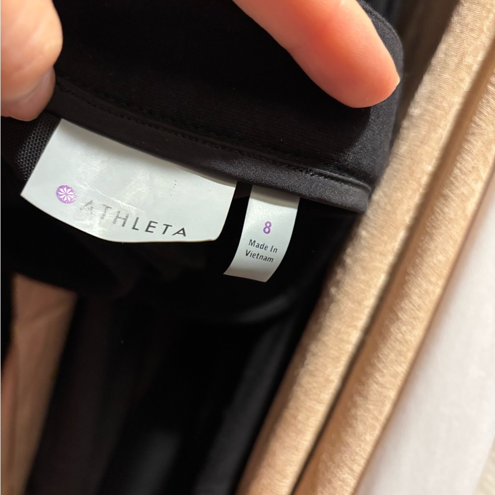 Athleta pants size 8 - Picture 3 of 3